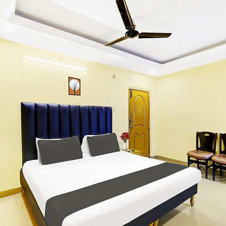 Super Hotel O Padmavathi Puram Near Railway Station Тирупати Екстериор снимка