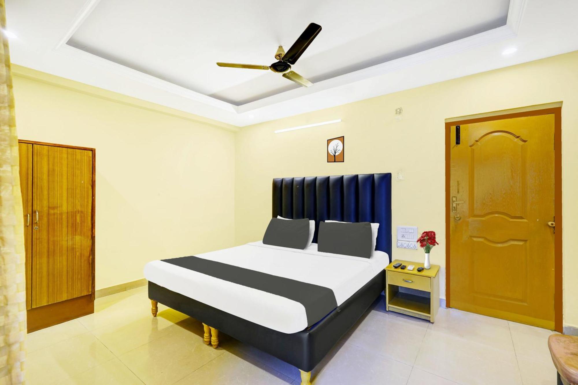 Super Hotel O Padmavathi Puram Near Railway Station Тирупати Екстериор снимка