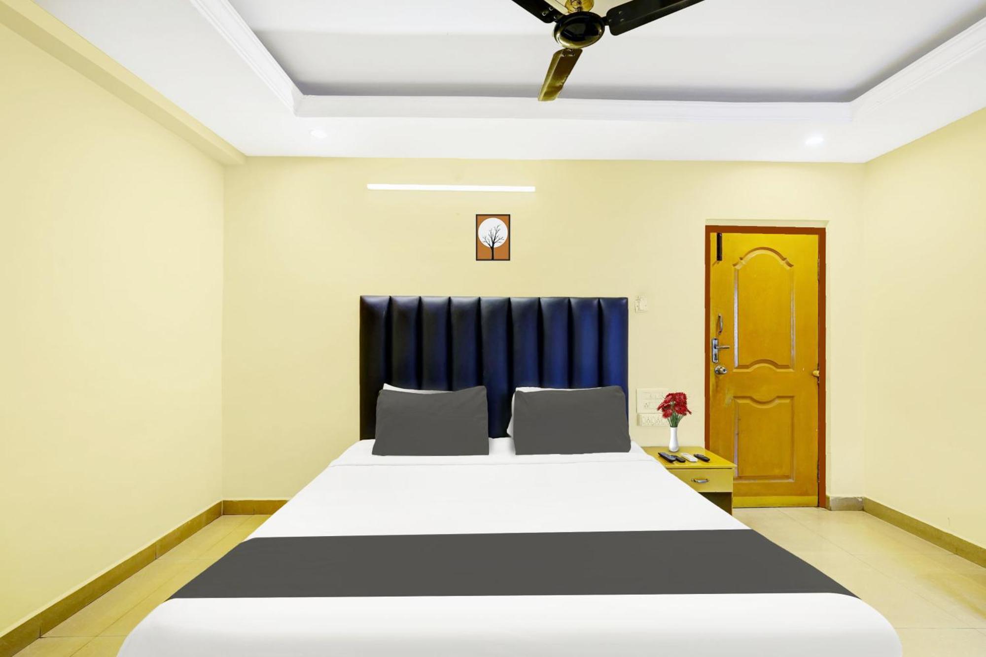 Super Hotel O Padmavathi Puram Near Railway Station Тирупати Екстериор снимка