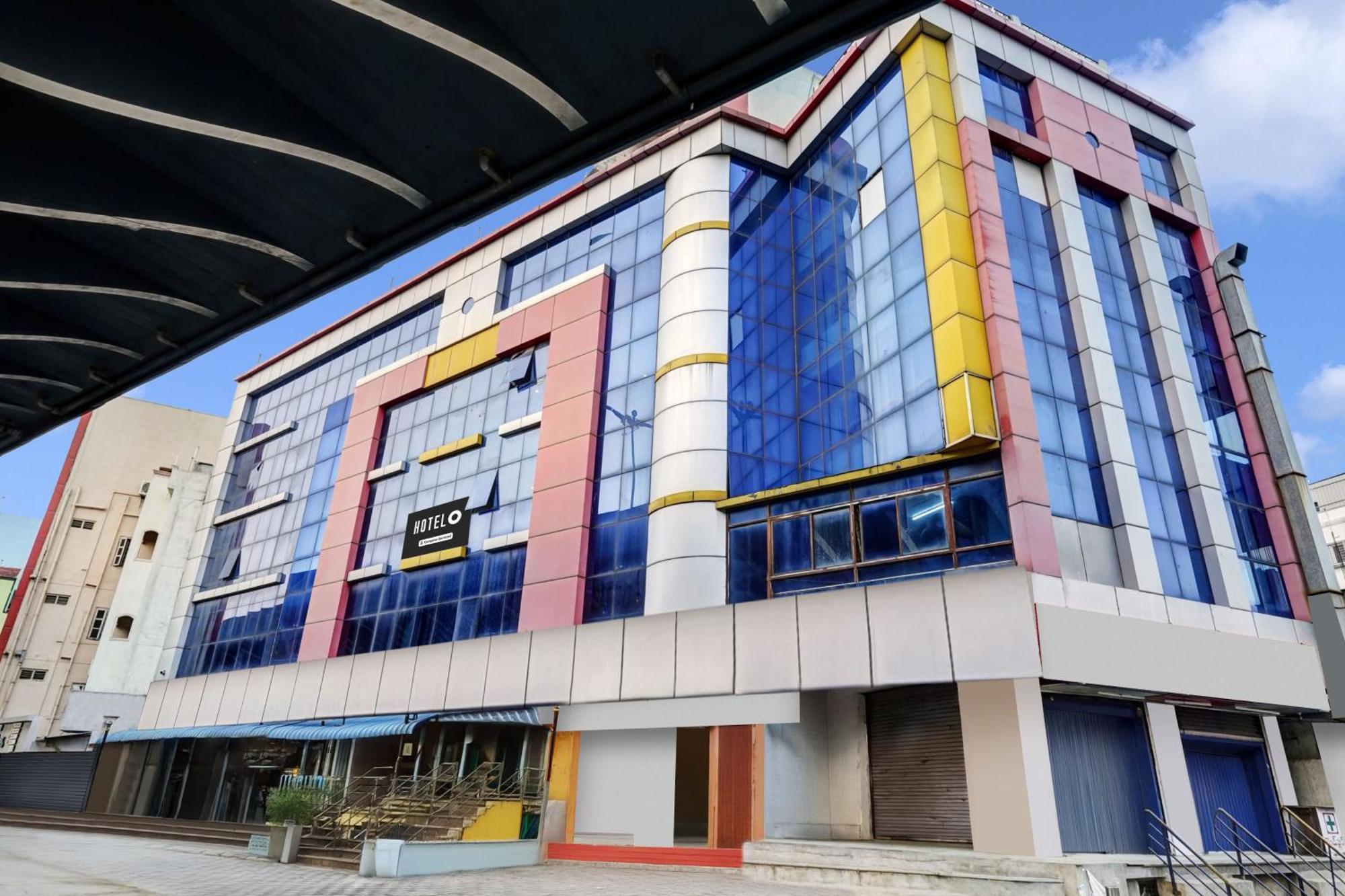 Super Hotel O Padmavathi Puram Near Railway Station Тирупати Екстериор снимка